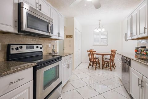 Tiny photo for 6850 10th Avenue N #206, Lake Worth, FL 33467 (MLS # R11165655)