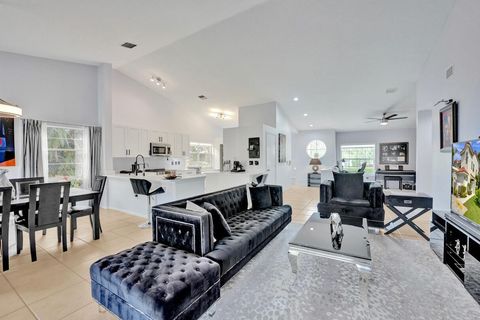 7669 Springwater Place 202 Boynton Beach FL 33437