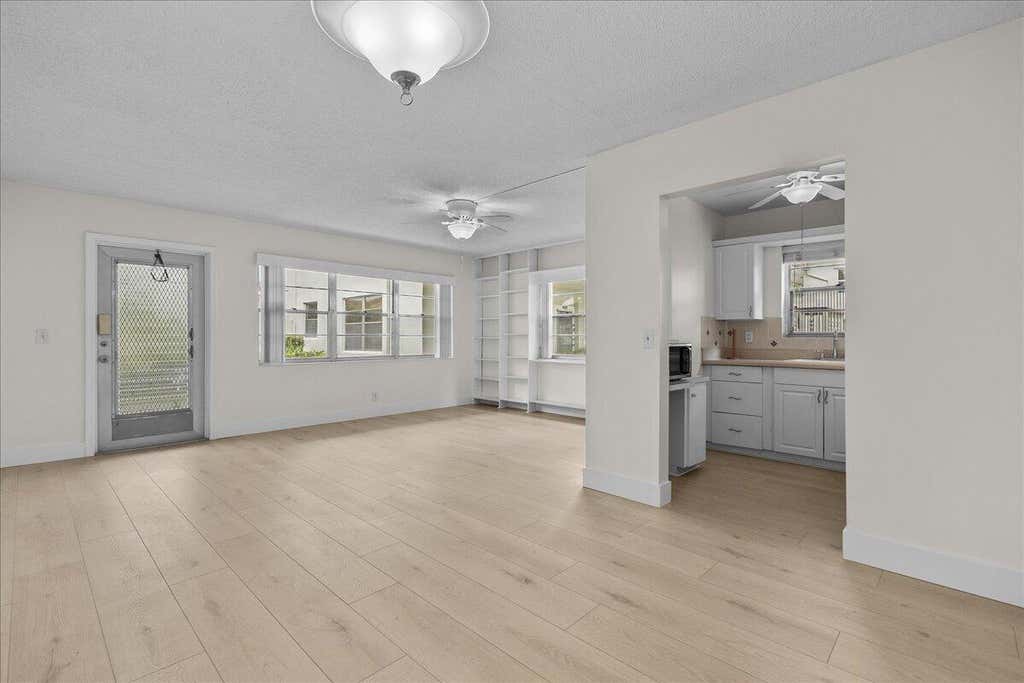 Photo of 142 Kent I, West Palm Beach, FL 33417 (MLS # B26050601)