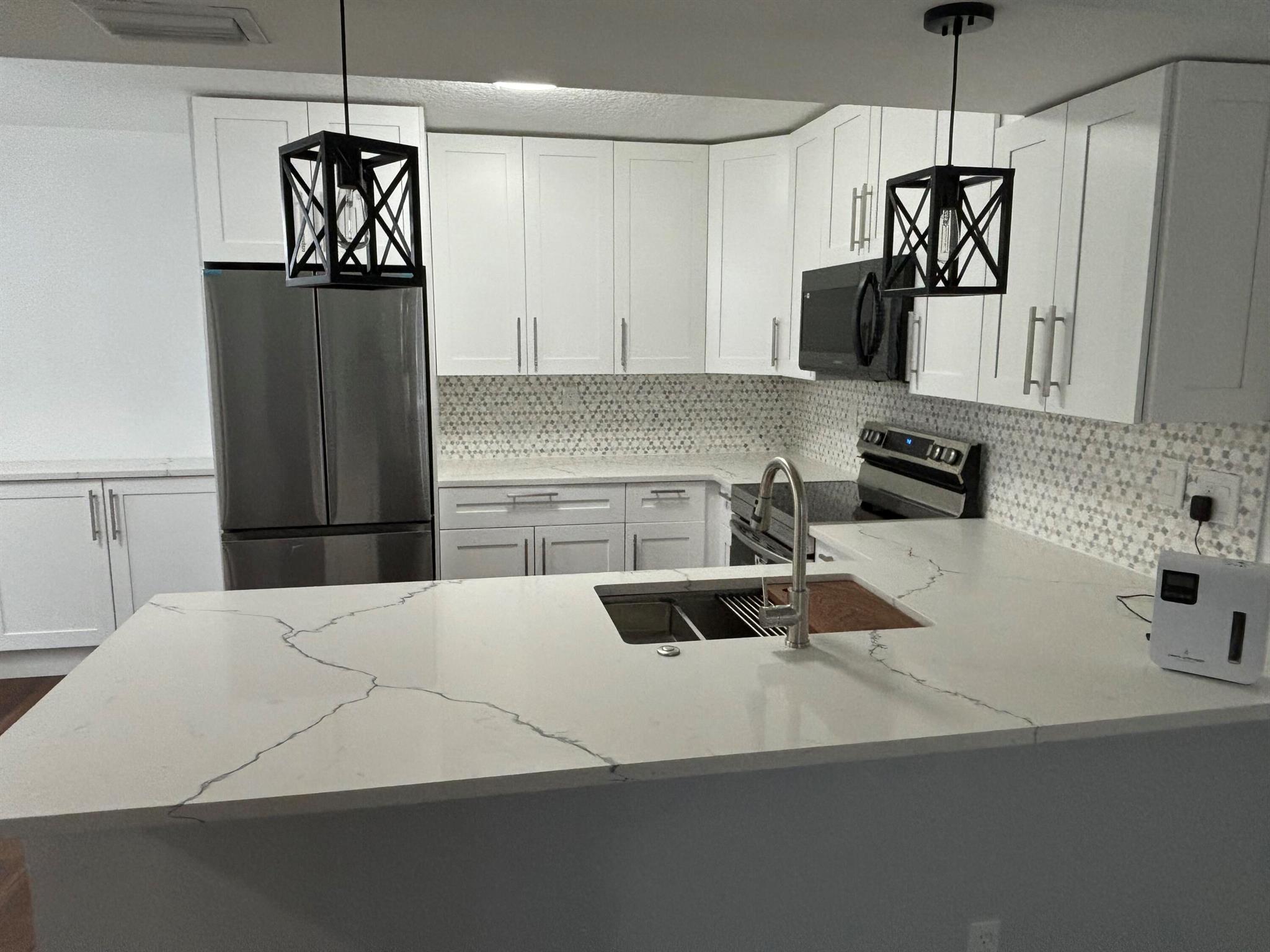 7690 Tahiti Lane 102