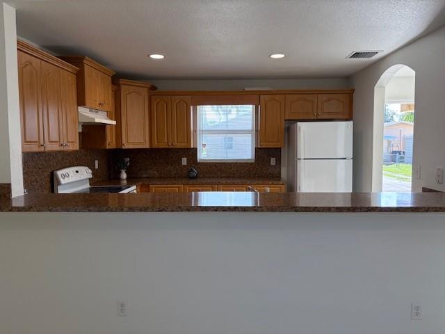 Hollywood Park 4-19 B - Residential Lease