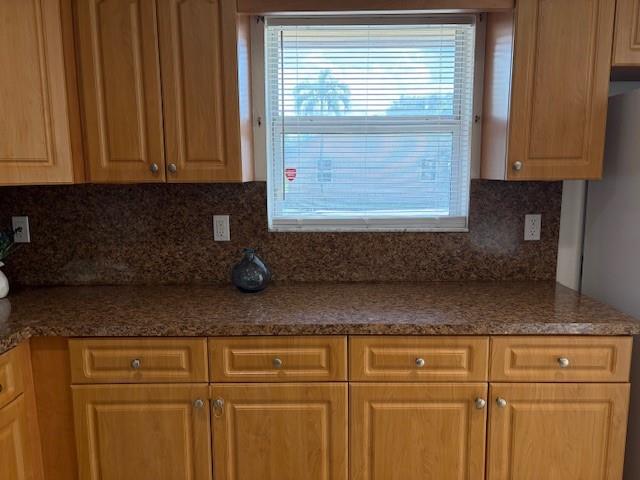 Hollywood Park 4-19 B - Residential Lease