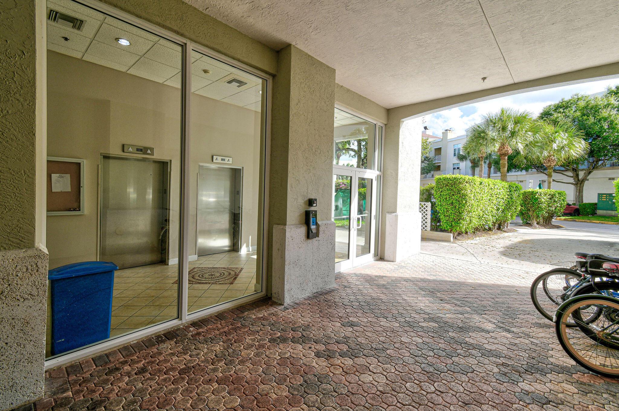 VILLAGE AT ABACOA CONDO - Residential Lease