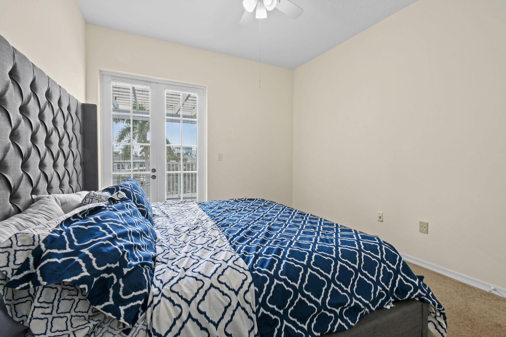 VILLAGE AT ABACOA CONDO - Residential Lease