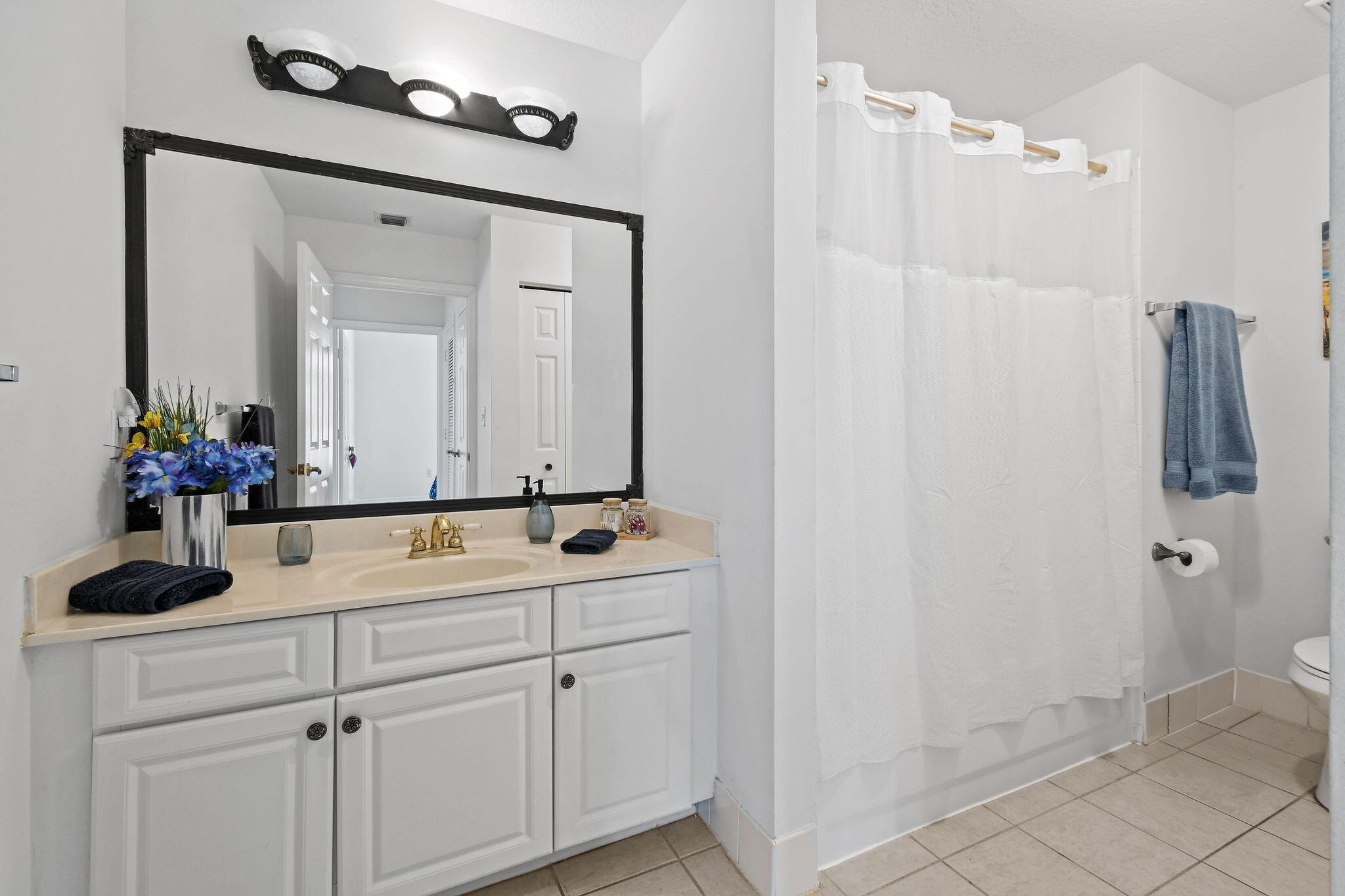 VILLAGE AT ABACOA CONDO - Residential Lease