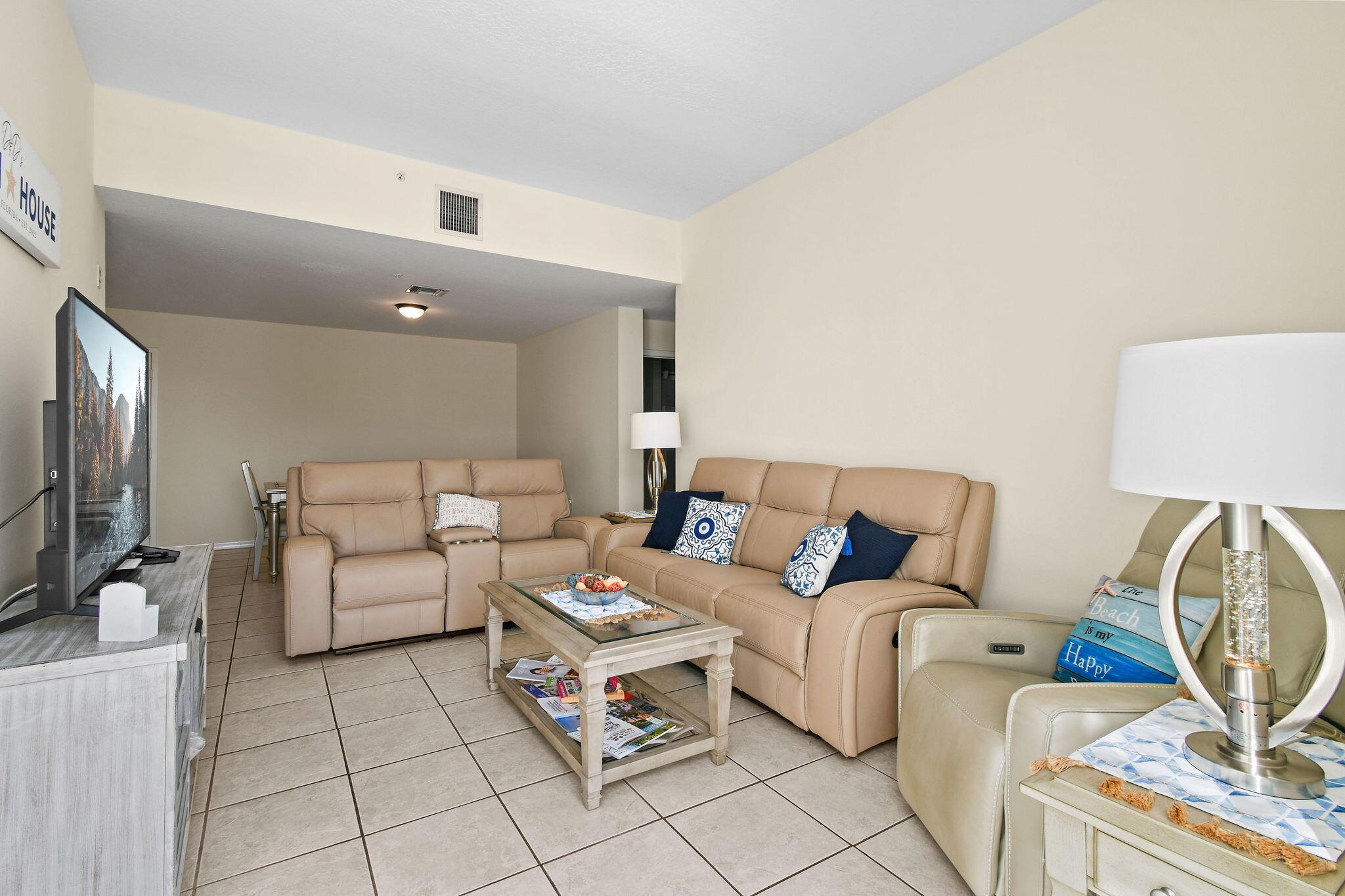 VILLAGE AT ABACOA CONDO - Residential Lease