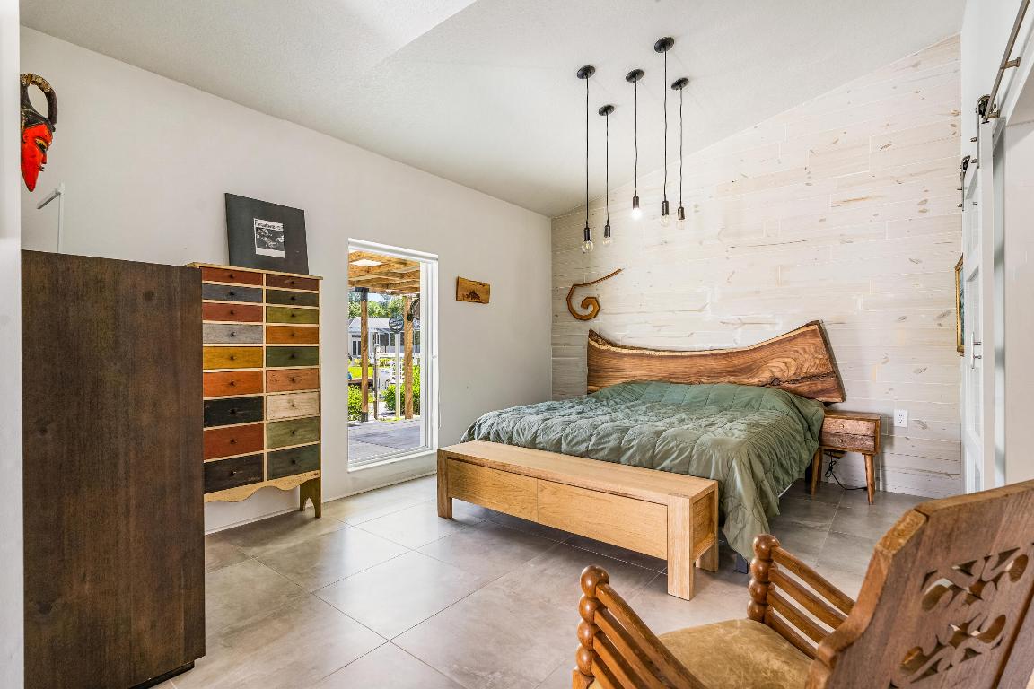 PELICAN COVE - Residential