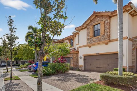Tiny photo for 8435 Blue Cove Way #8435, Parkland, FL 33076 (MLS # F10542281)