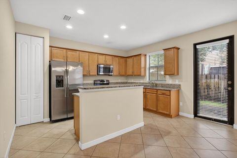 Tiny photo for 8435 Blue Cove Way #8435, Parkland, FL 33076 (MLS # F10542281)