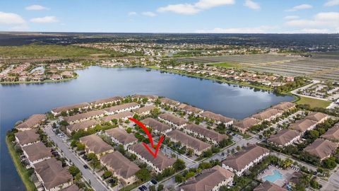 Tiny photo for 8435 Blue Cove Way #8435, Parkland, FL 33076 (MLS # F10542281)