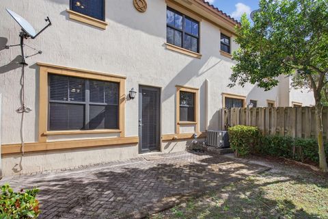 Tiny photo for 8435 Blue Cove Way #8435, Parkland, FL 33076 (MLS # F10542281)