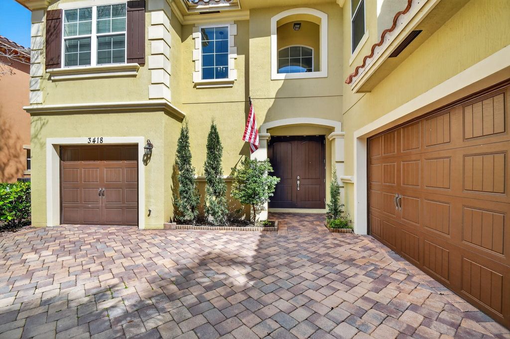 Photo of 3418 Vanderbilt Drive, Wellington, FL 33414 (MLS # B26005778)