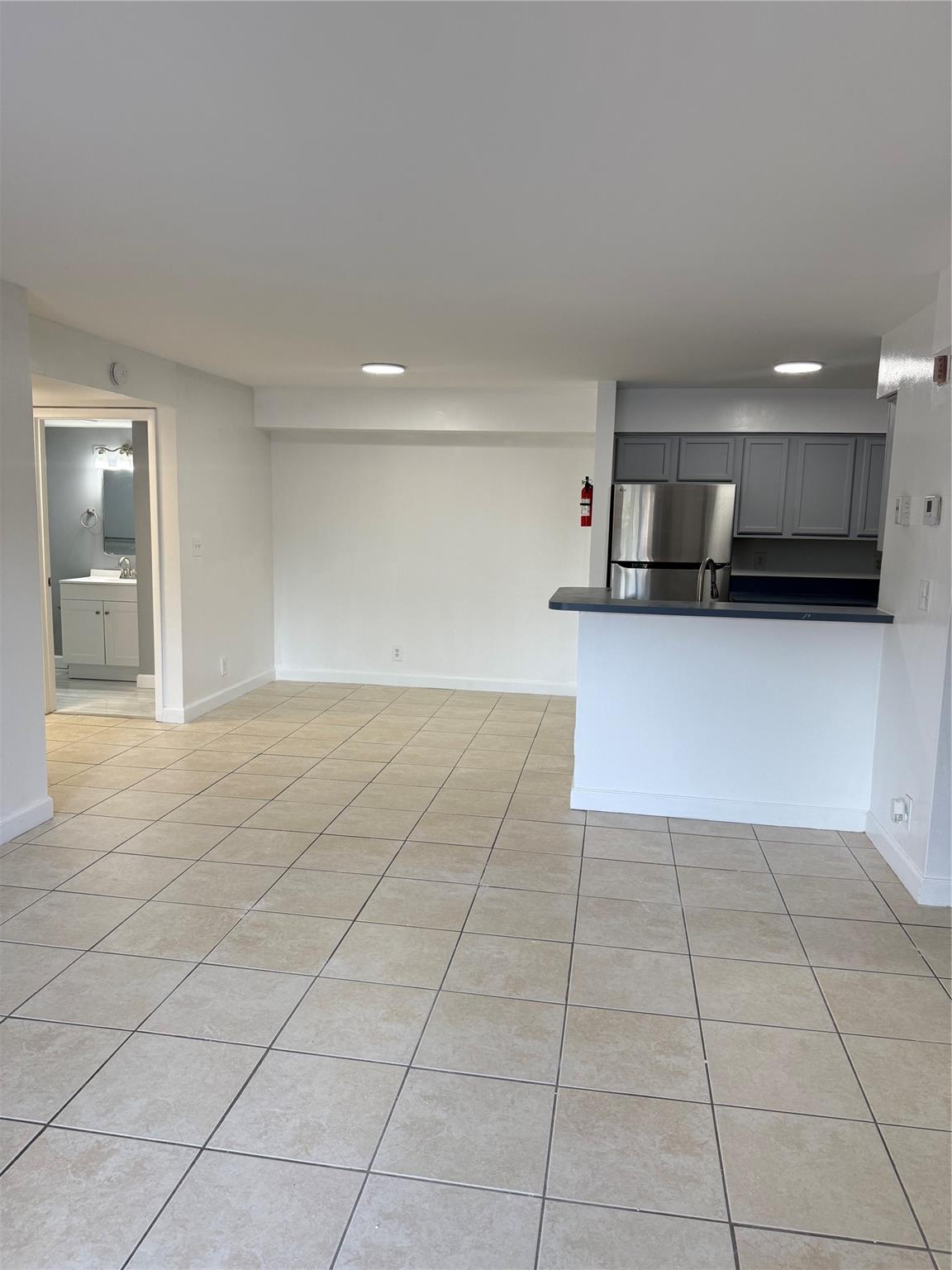 South Palm Place Condo - Residential Lease