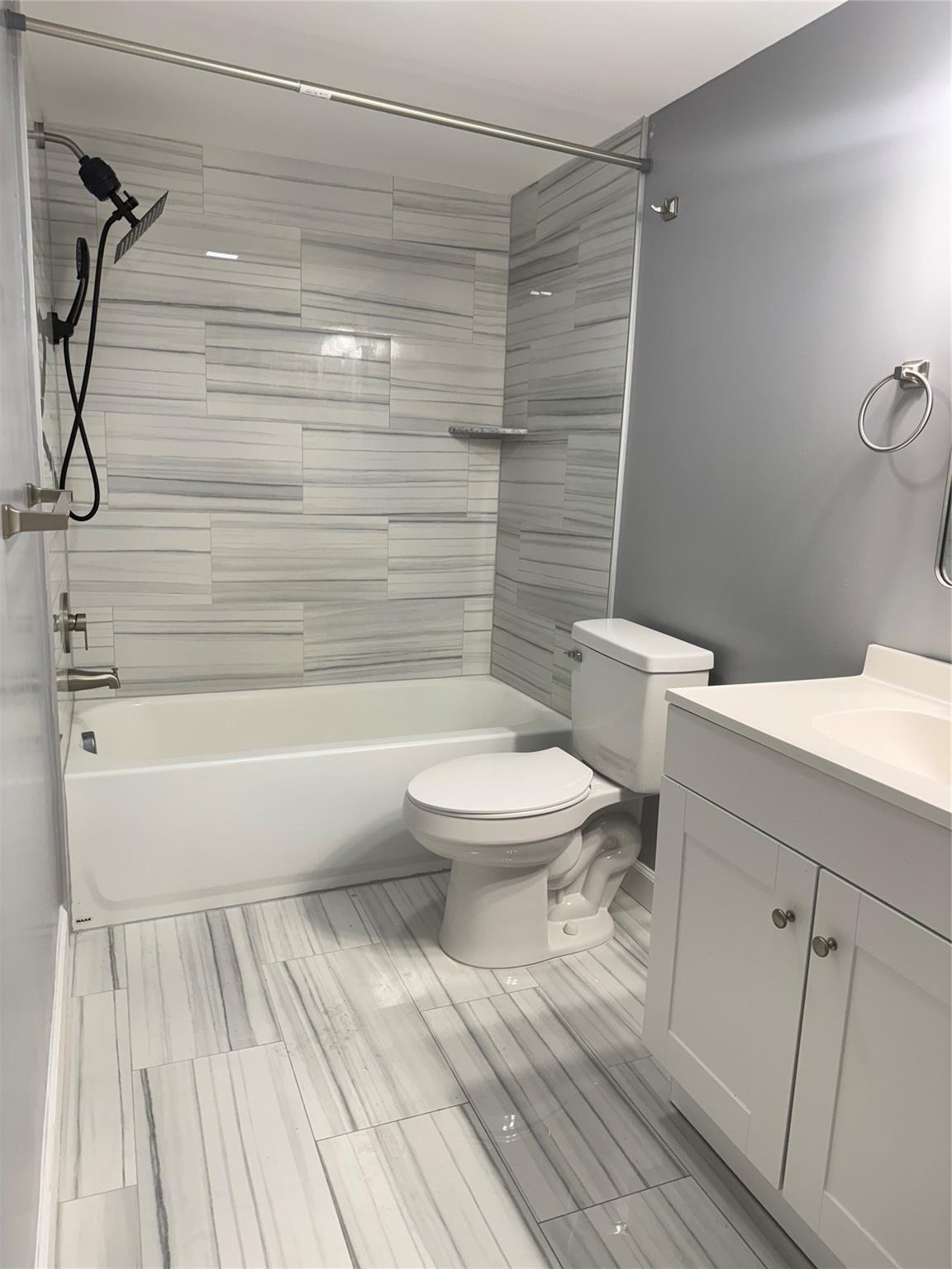 South Palm Place Condo - Residential Lease