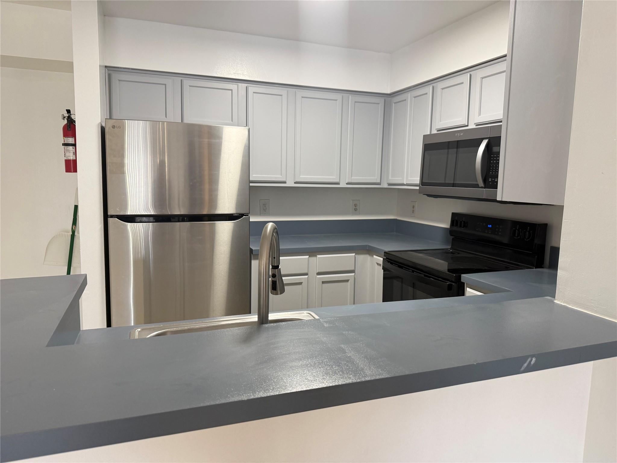 South Palm Place Condo - Residential Lease