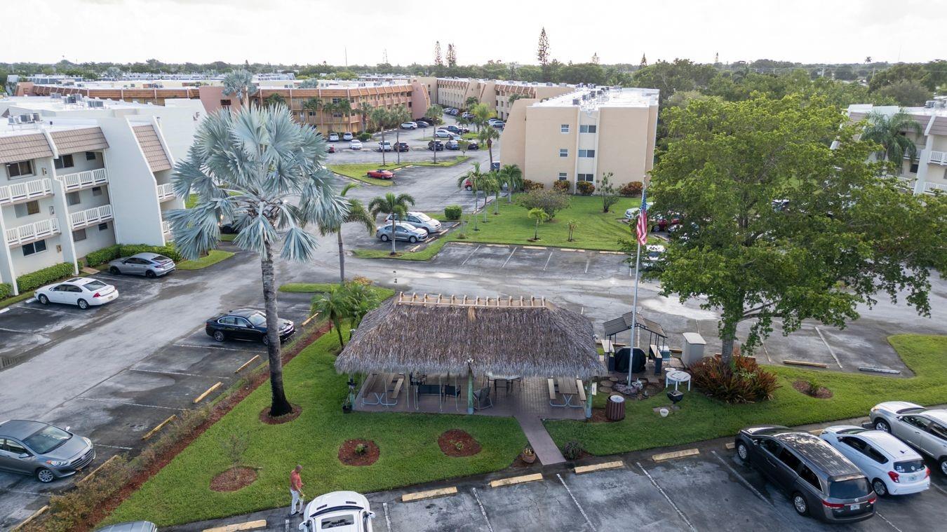 ROYAL PARK GARDENS - Residential