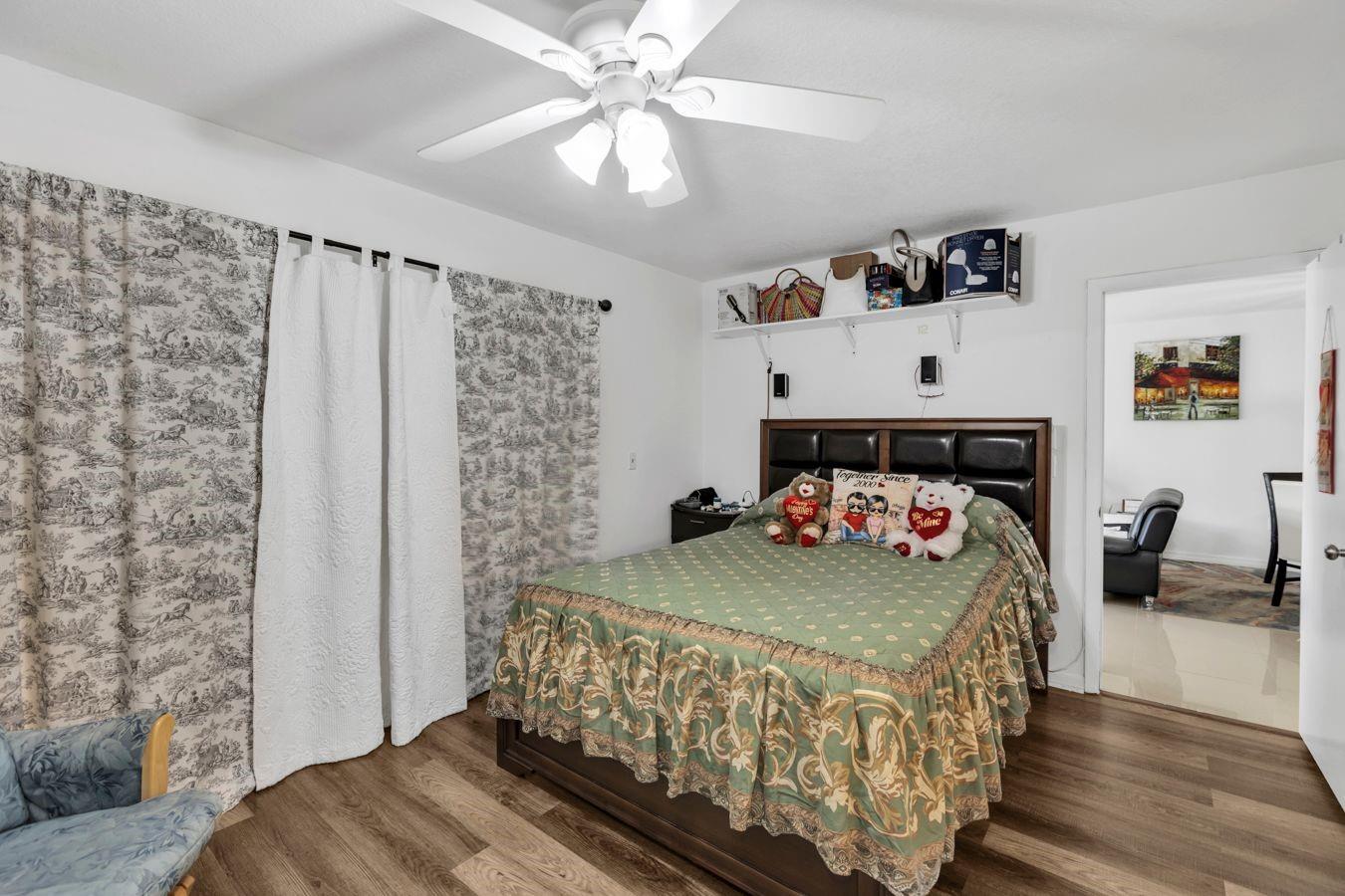 ROYAL PARK GARDENS - Residential