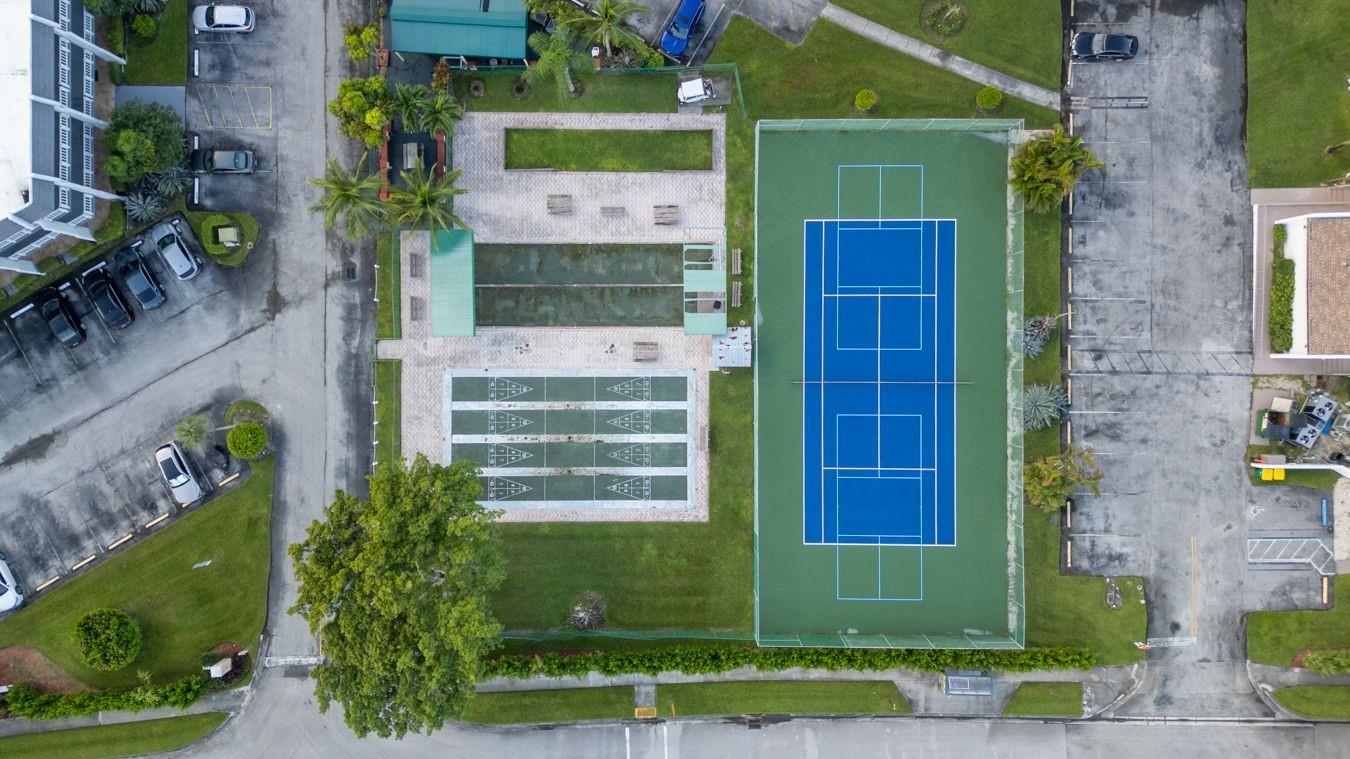 ROYAL PARK GARDENS - Residential