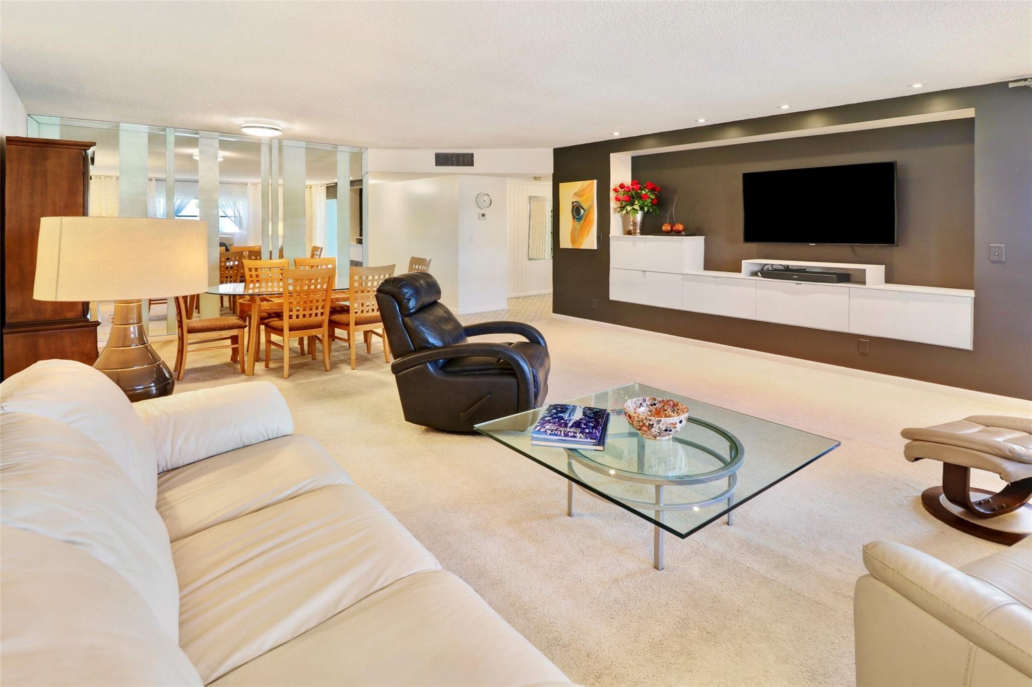 CASTLE APARTMENTS - Residential
