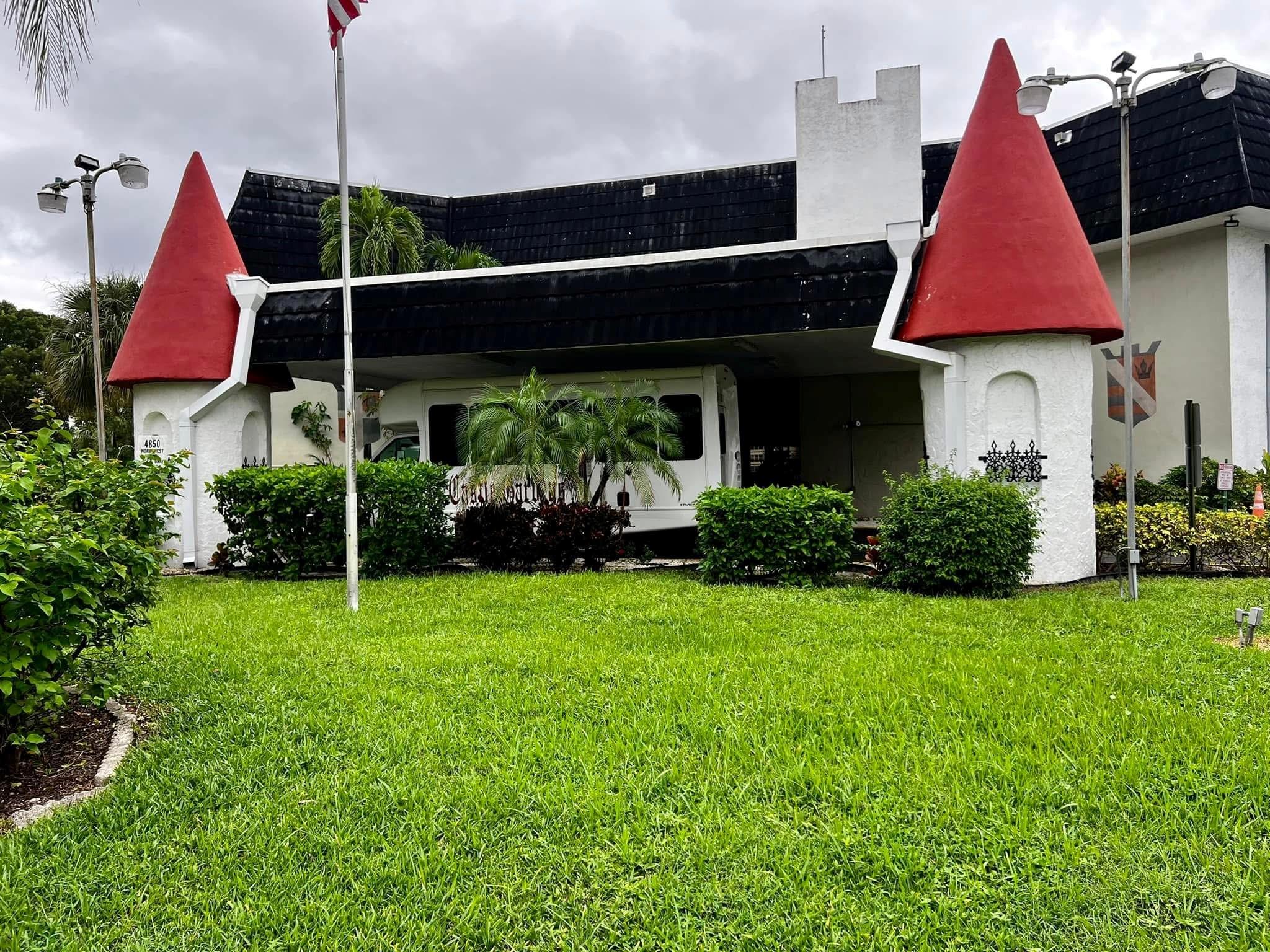 CASTLE APARTMENTS - Residential