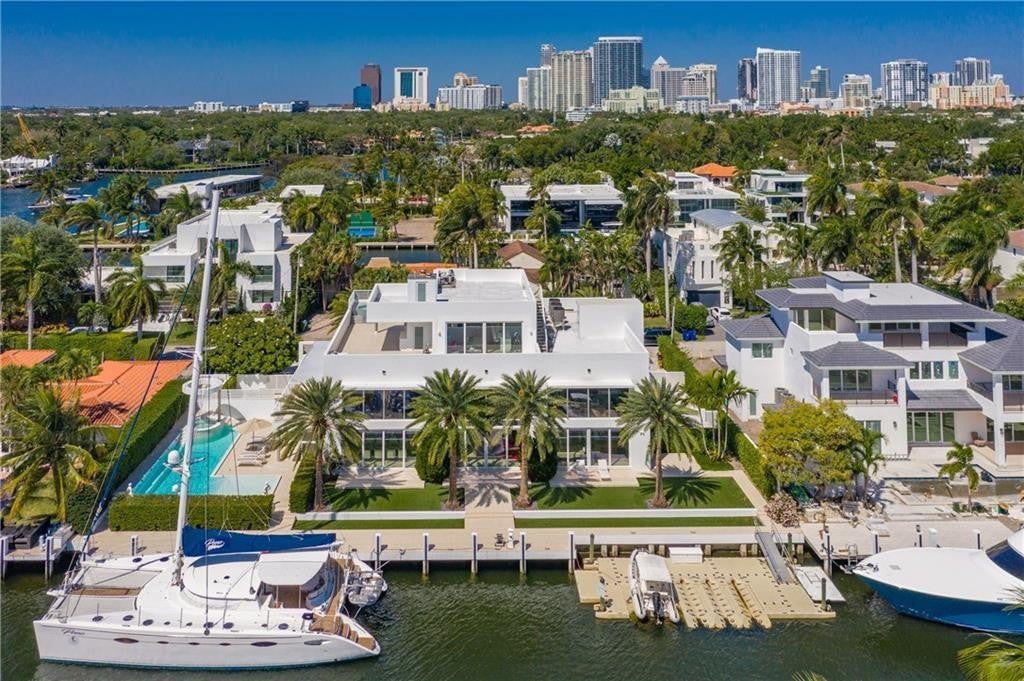 500 Isle Of Capri Drive