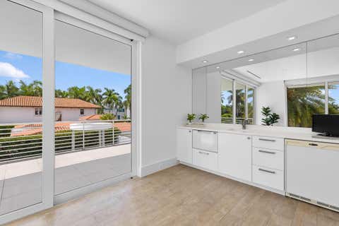 Tiny photo for 500 Isle Of Capri Drive, Fort Lauderdale, FL 33301 (MLS # B26065947)