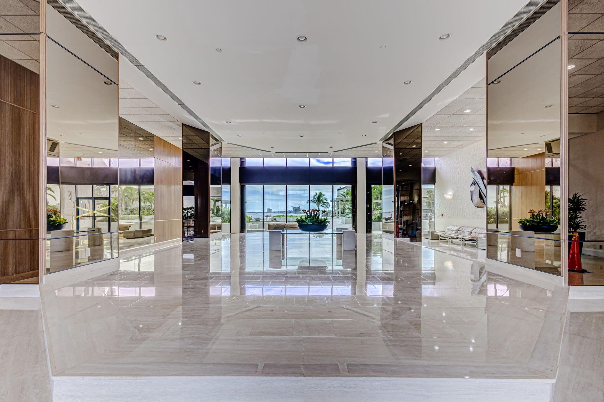 OLD PORT COVE LAKE POINT - Residential
