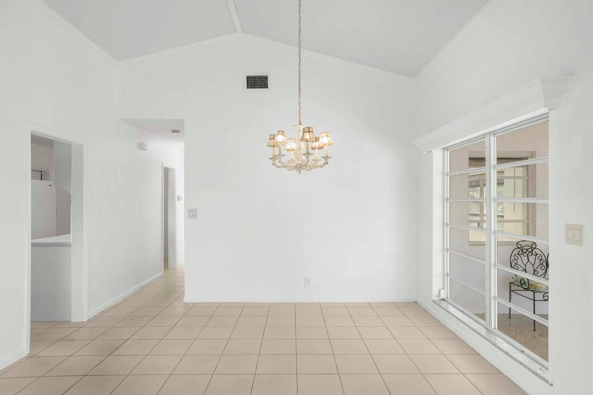 NORTHRIDGE - Residential