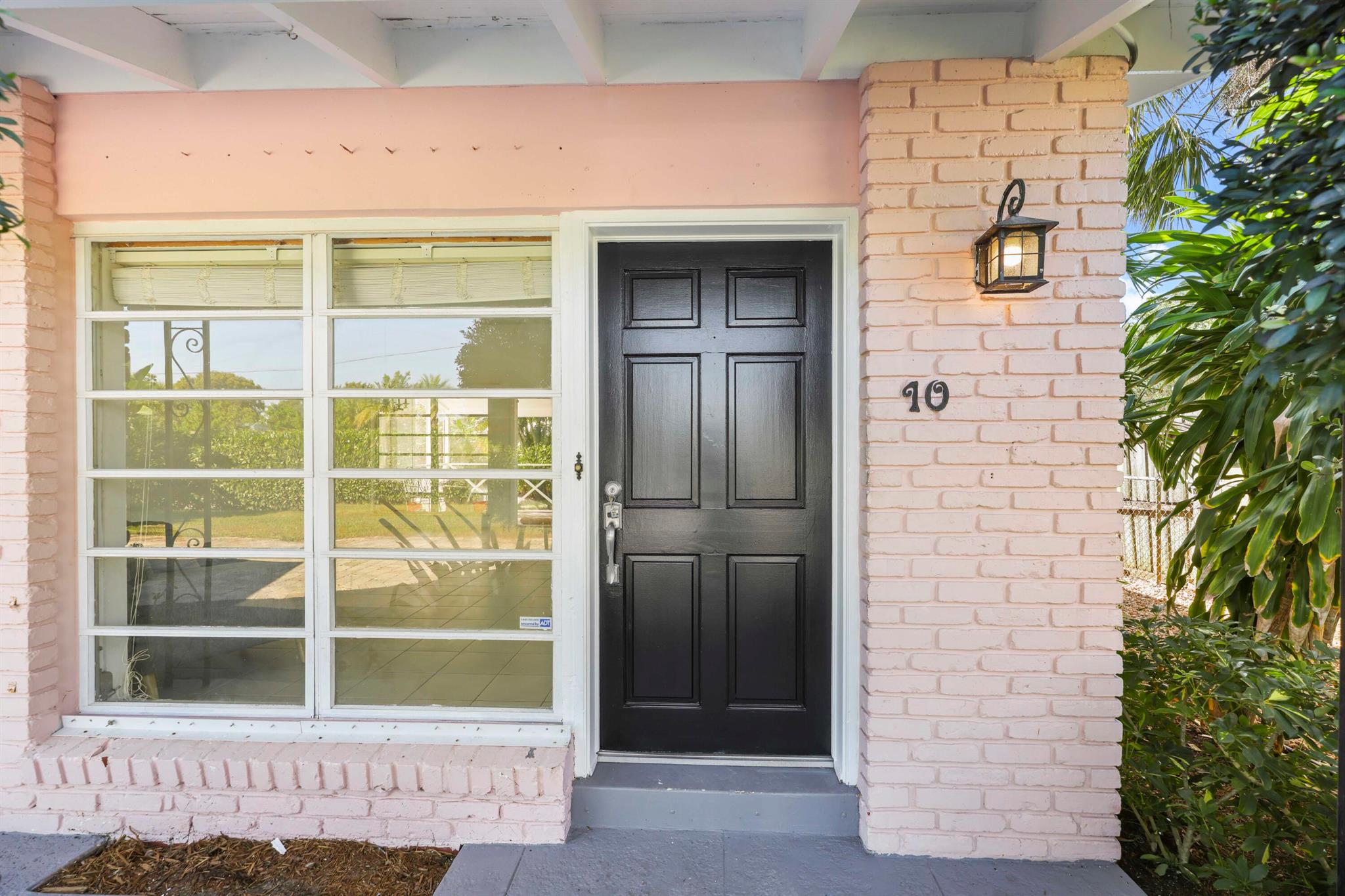 NORTHRIDGE - Residential