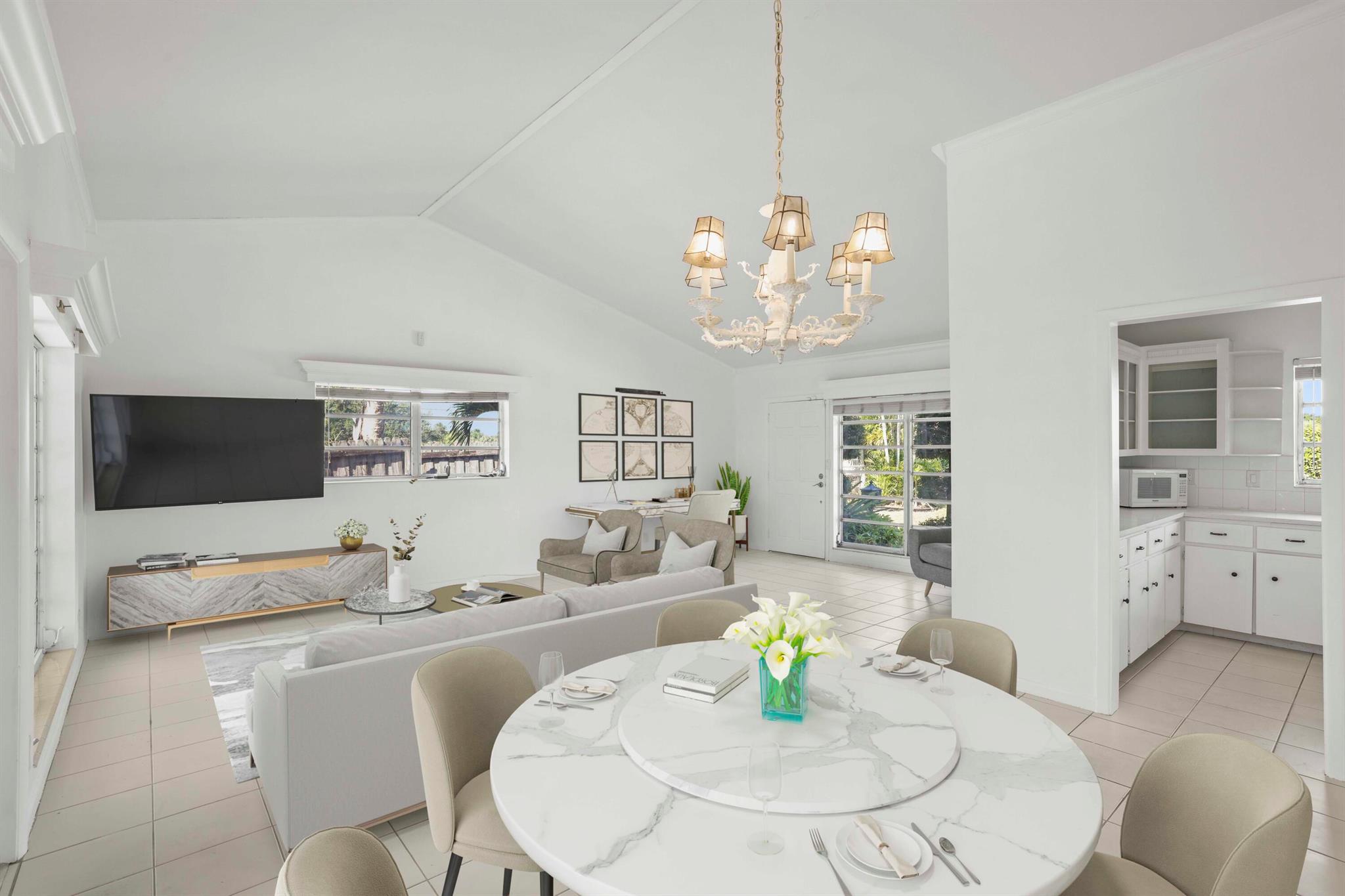 NORTHRIDGE - Residential