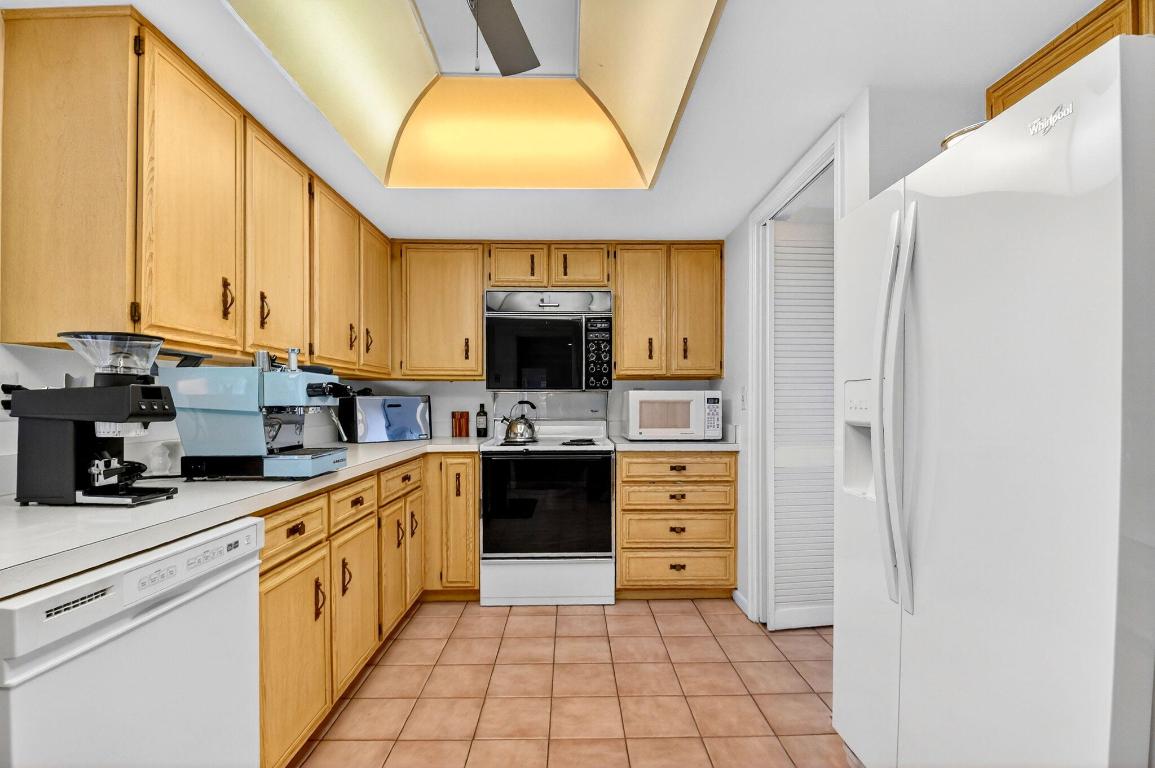 PINE VILLAS - Residential