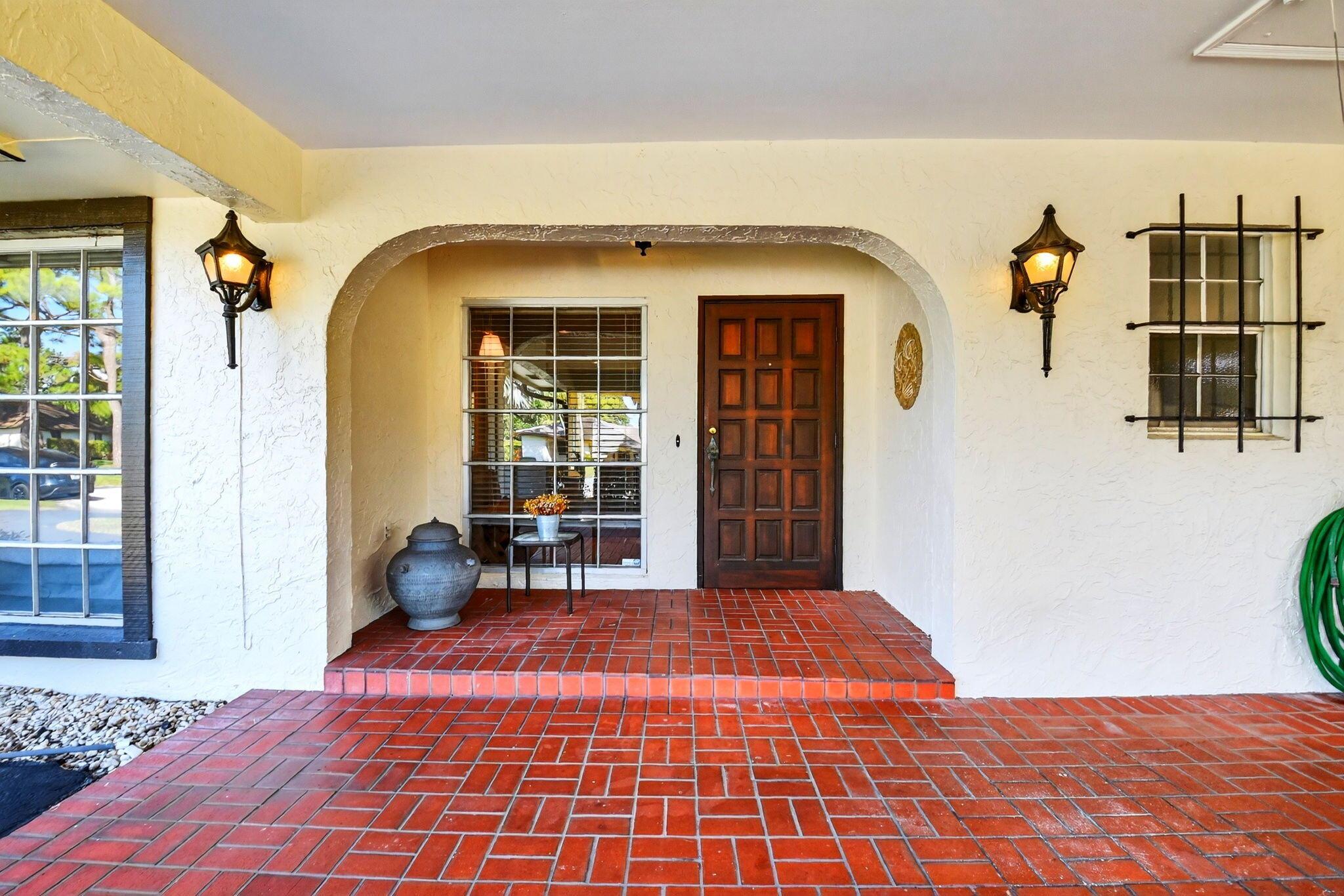 PINE VILLAS - Residential