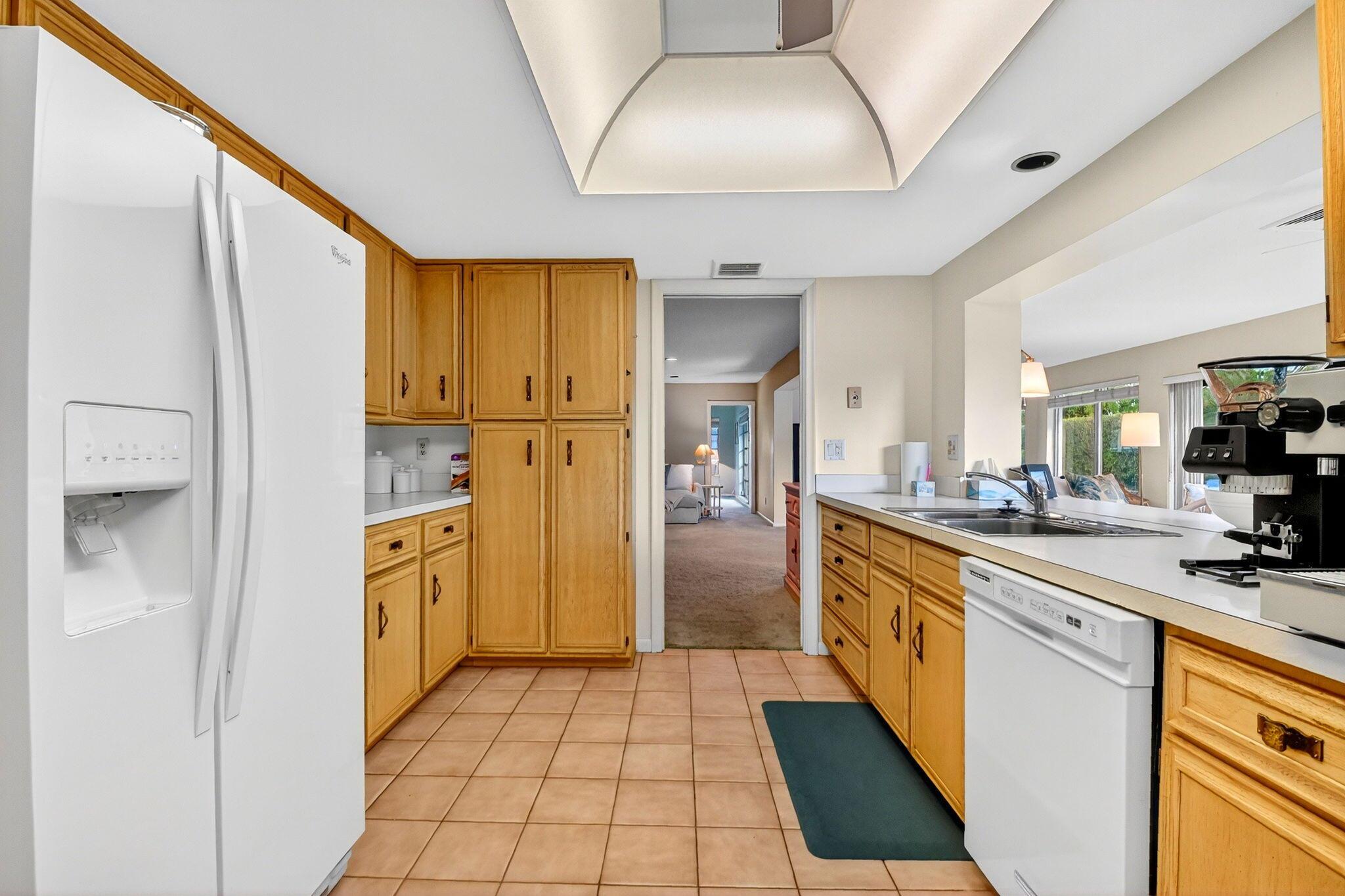 PINE VILLAS - Residential