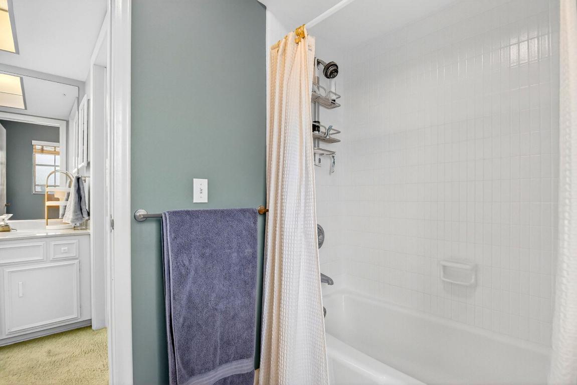 PINE VILLAS - Residential