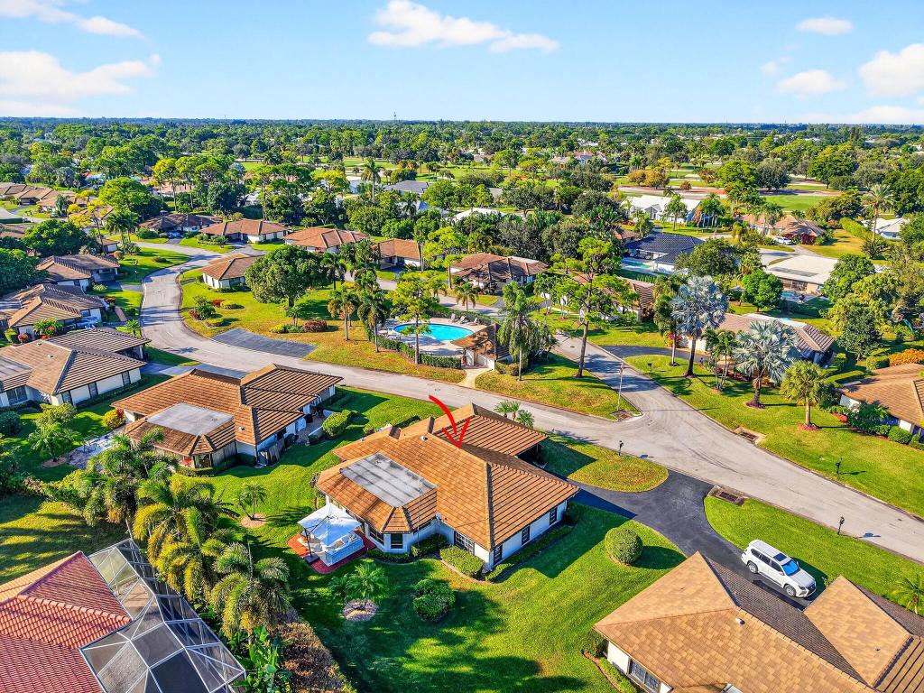 PINE VILLAS - Residential