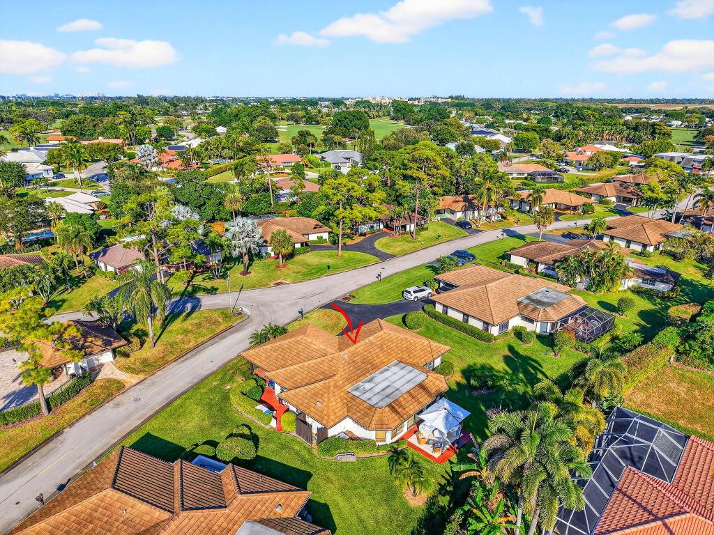 PINE VILLAS - Residential