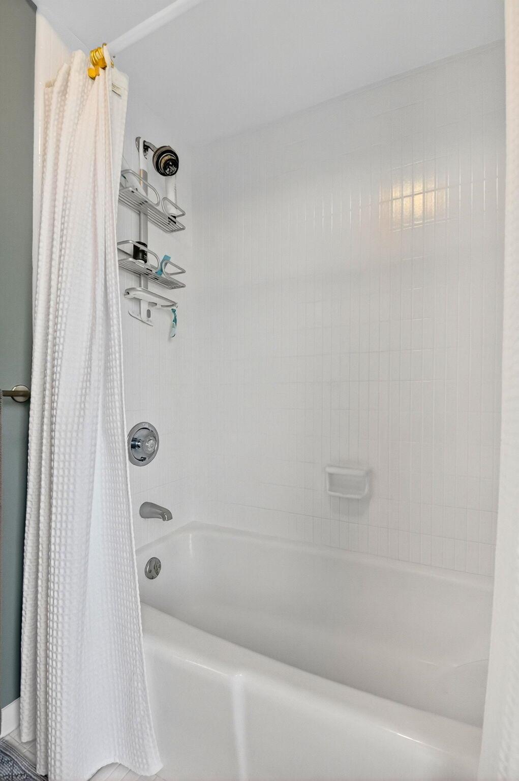 PINE VILLAS - Residential