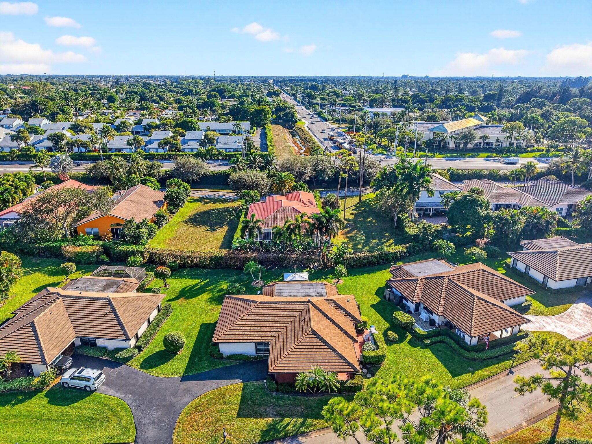 PINE VILLAS - Residential