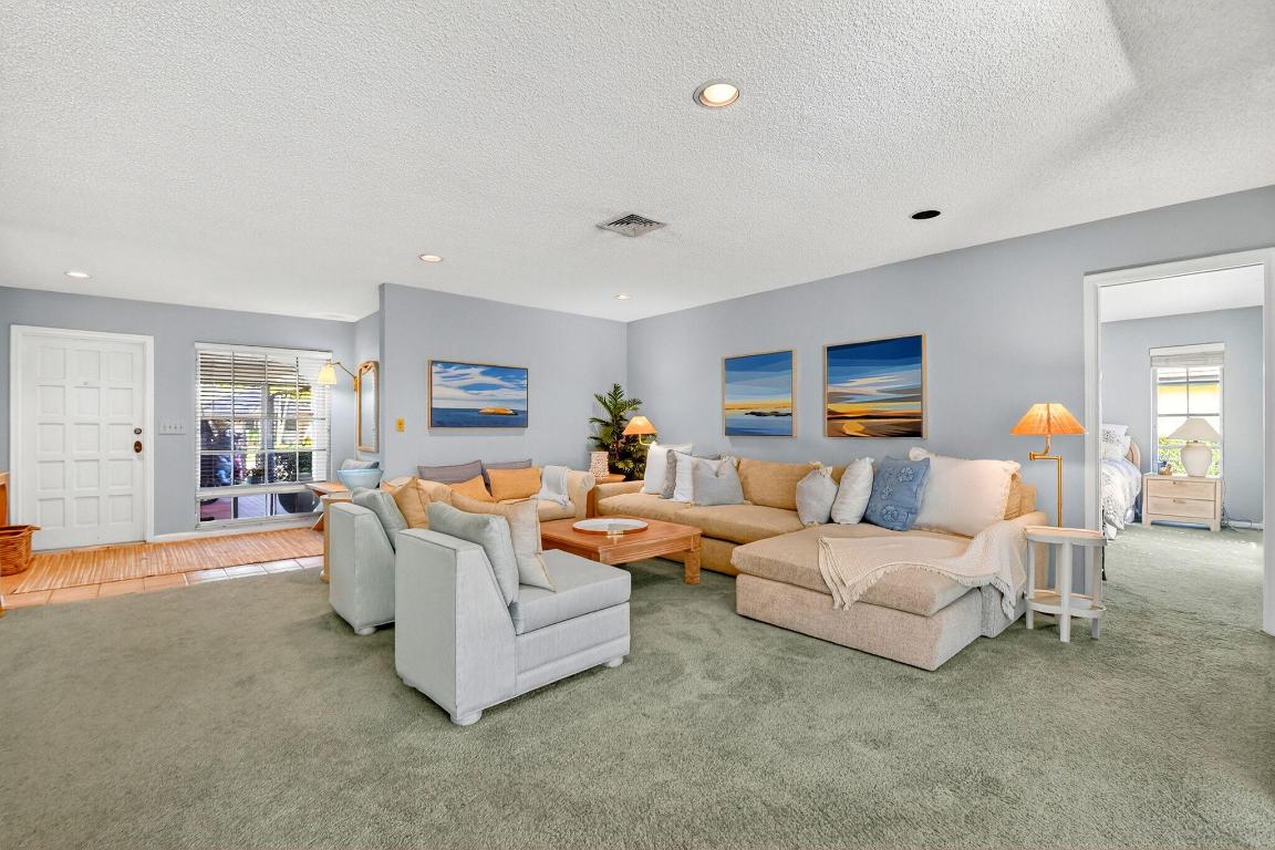 PINE VILLAS - Residential