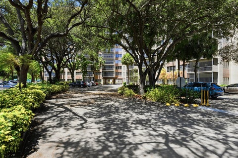 Tiny photo for 10777 W Sample Road #407, Coral Springs, FL 33065 (MLS # B26055317)