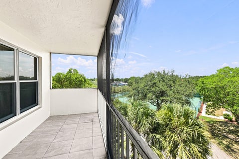 Tiny photo for 10777 W Sample Road #407, Coral Springs, FL 33065 (MLS # B26055317)