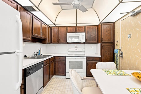 Tiny photo for 10777 W Sample Road #407, Coral Springs, FL 33065 (MLS # B26055317)