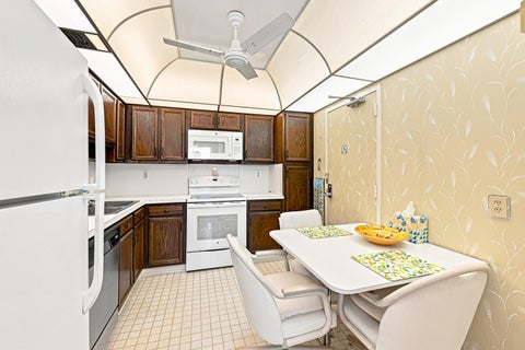 Tiny photo for 10777 W Sample Road #407, Coral Springs, FL 33065 (MLS # B26055317)