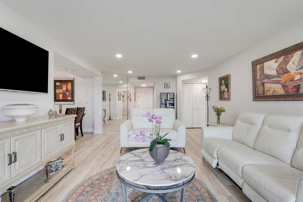 Photo of 3951 Via Poinciana 512, Lake Worth, FL 33467 (MLS # R11080552)