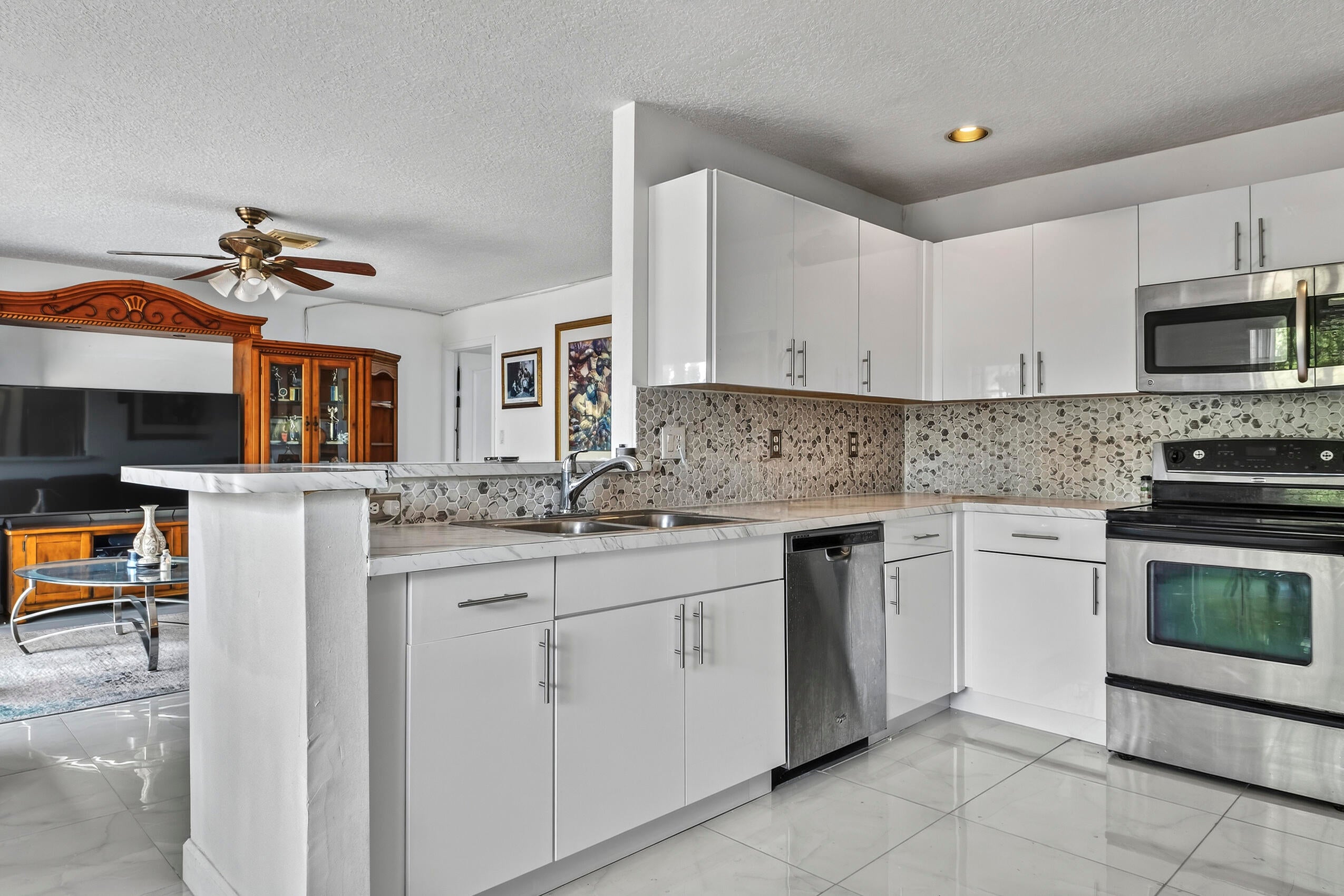 10334 SW 164th Place, Miami FL 33196