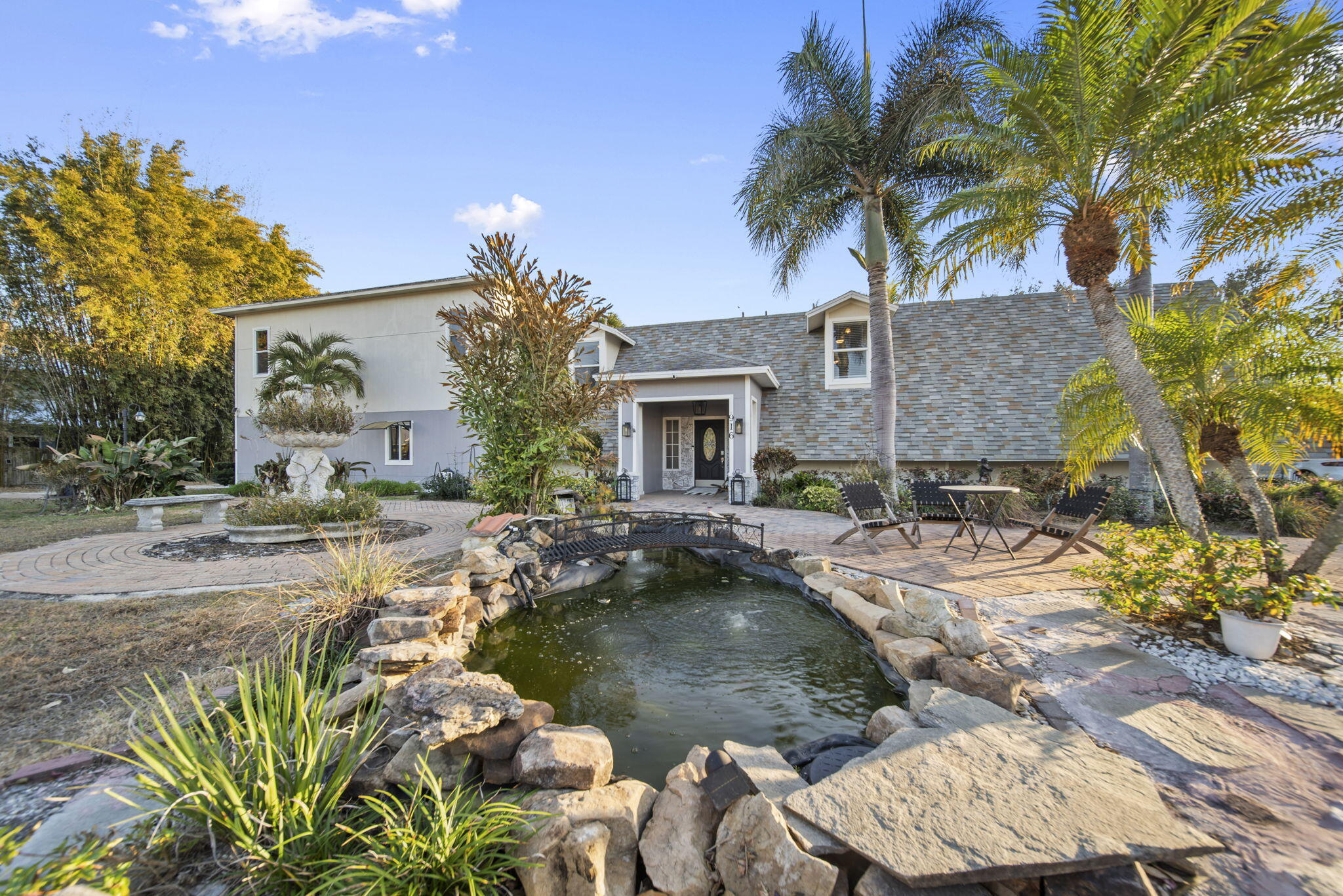 916 SW Abingdon Avenue