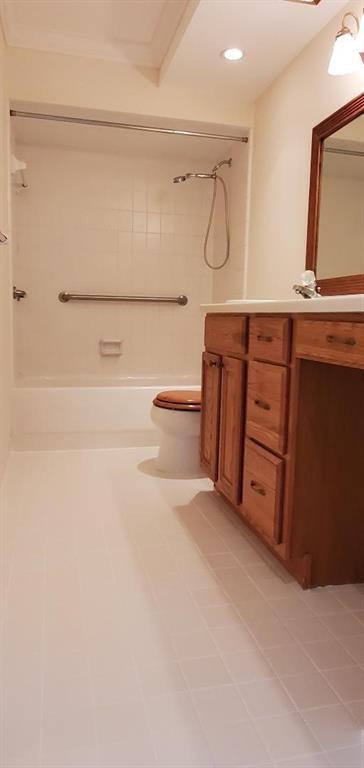 RIVER SHORES - Residential