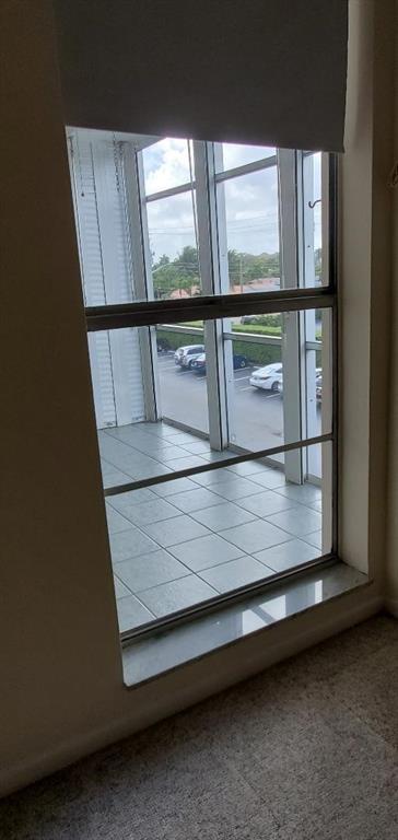 RIVER SHORES - Residential