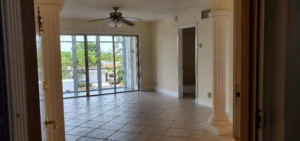 Photo of 3040 NE 16th Ave #303 A, Oakland Park, FL 33334 (MLS # F10541019)