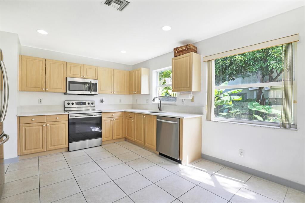 COCONUT POINTE - Residential